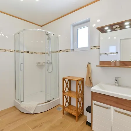 Villa Beachfront Reiterer V1 With Jacuzzi 30 Meters From The - Crowonder Luxury Rent *