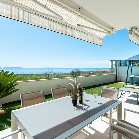 Beachfront Reiterer V1 With Jacuzzi 30 Meters From The - Crowonder Luxury Rent Privlaka (Zadar)
