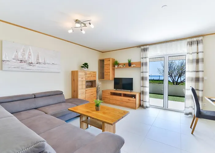 Villa Beachfront Reiterer V1 With Jacuzzi 30 Meters From The - Crowonder Luxury Rent *