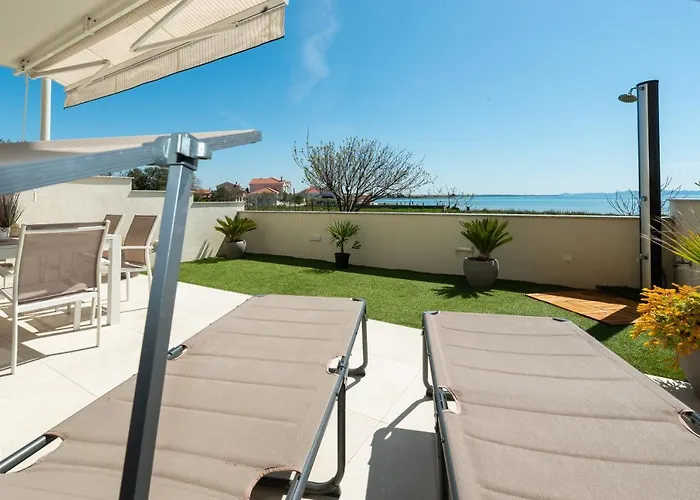 Beachfront Reiterer V1 With Jacuzzi 30 Meters From The - Crowonder Luxury Rent * Privlaka (Zadar)
