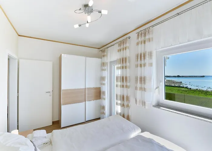 Beachfront Reiterer V1 With Jacuzzi 30 Meters From The - Crowonder Luxury Rent * Privlaka (Zadar)