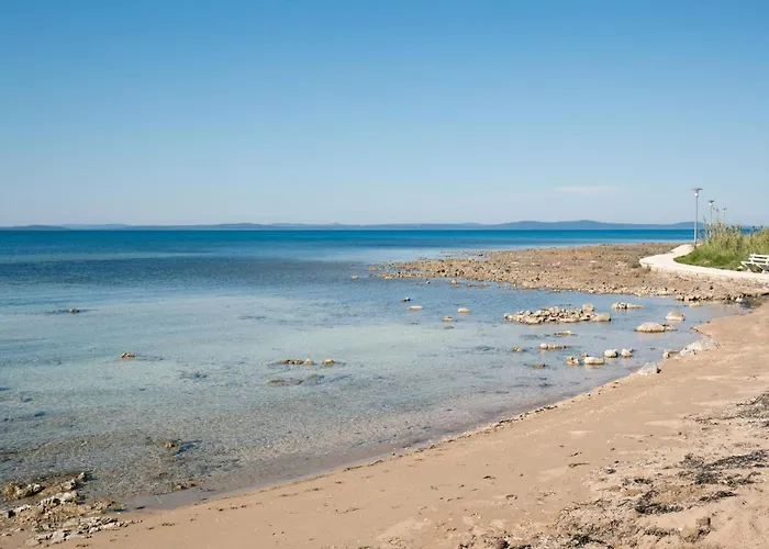 Beachfront Reiterer V1 With Jacuzzi 30 Meters From The - Crowonder Luxury Rent Willa Privlaka (Zadar)