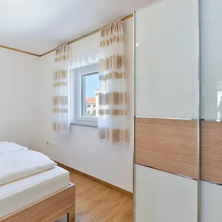 Beachfront Reiterer V1 With Jacuzzi 30 Meters From The - Crowonder Luxury Rent Villa *