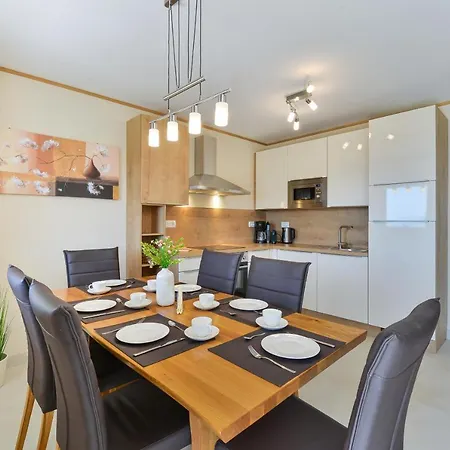 Villa Beachfront Reiterer V1 With Jacuzzi 30 Meters From The - Crowonder Luxury Rent