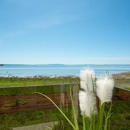 Beachfront Reiterer V1 With Jacuzzi 30 Meters From The - Crowonder Luxury Rent Villa