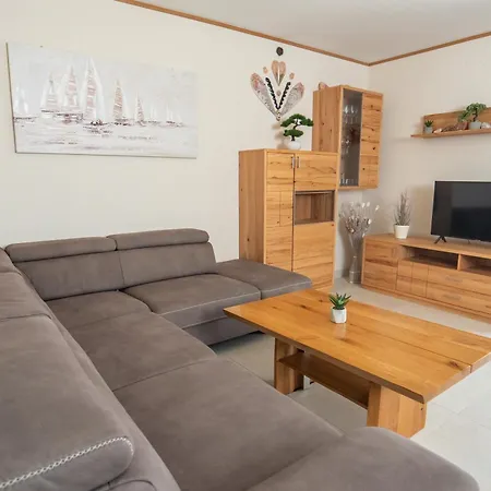 Beachfront Reiterer V1 With Jacuzzi 30 Meters From The - Crowonder Luxury Rent Privlaka (Zadar)