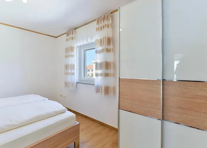 Beachfront Reiterer V1 With Jacuzzi 30 Meters From The - Crowonder Luxury Rent Villa *